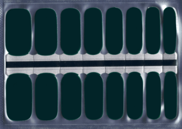 Package of 16 dark green nail wraps